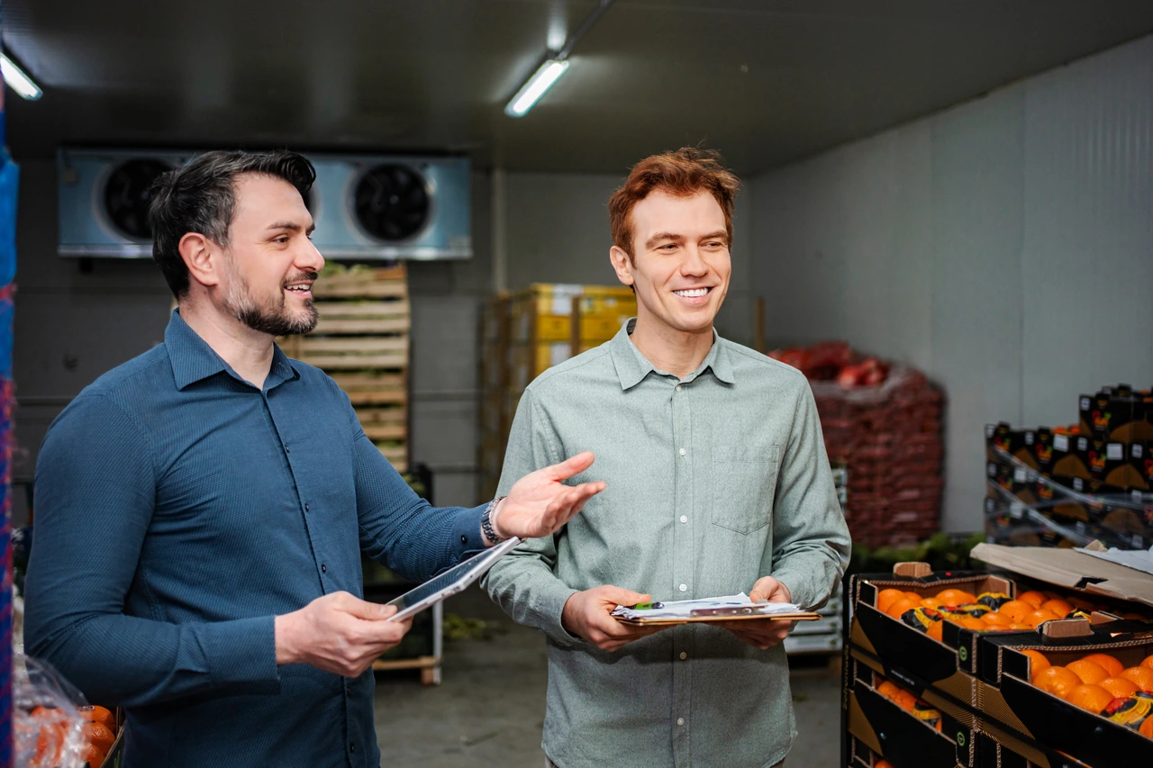 Fresh orange quality inspection and cold-chain preparation for export